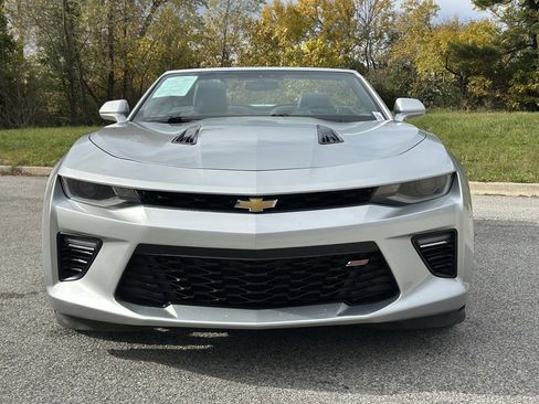 Used 2016 Chevrolet Camaro SS image 2