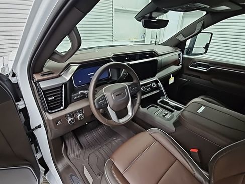 New 2026 GMC Sierra 2500 Denali w/ Denali Reserve Package image 11