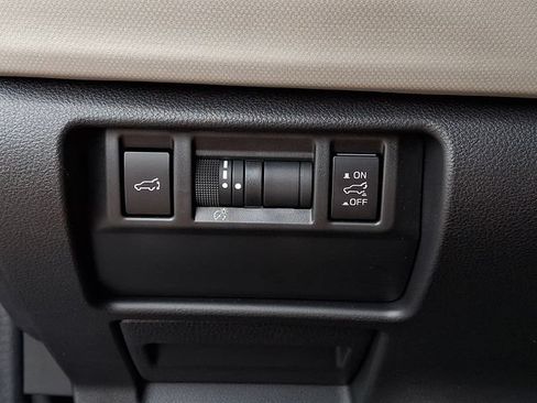 Used 2026 Subaru Forester Premium AWD/4WD image 27