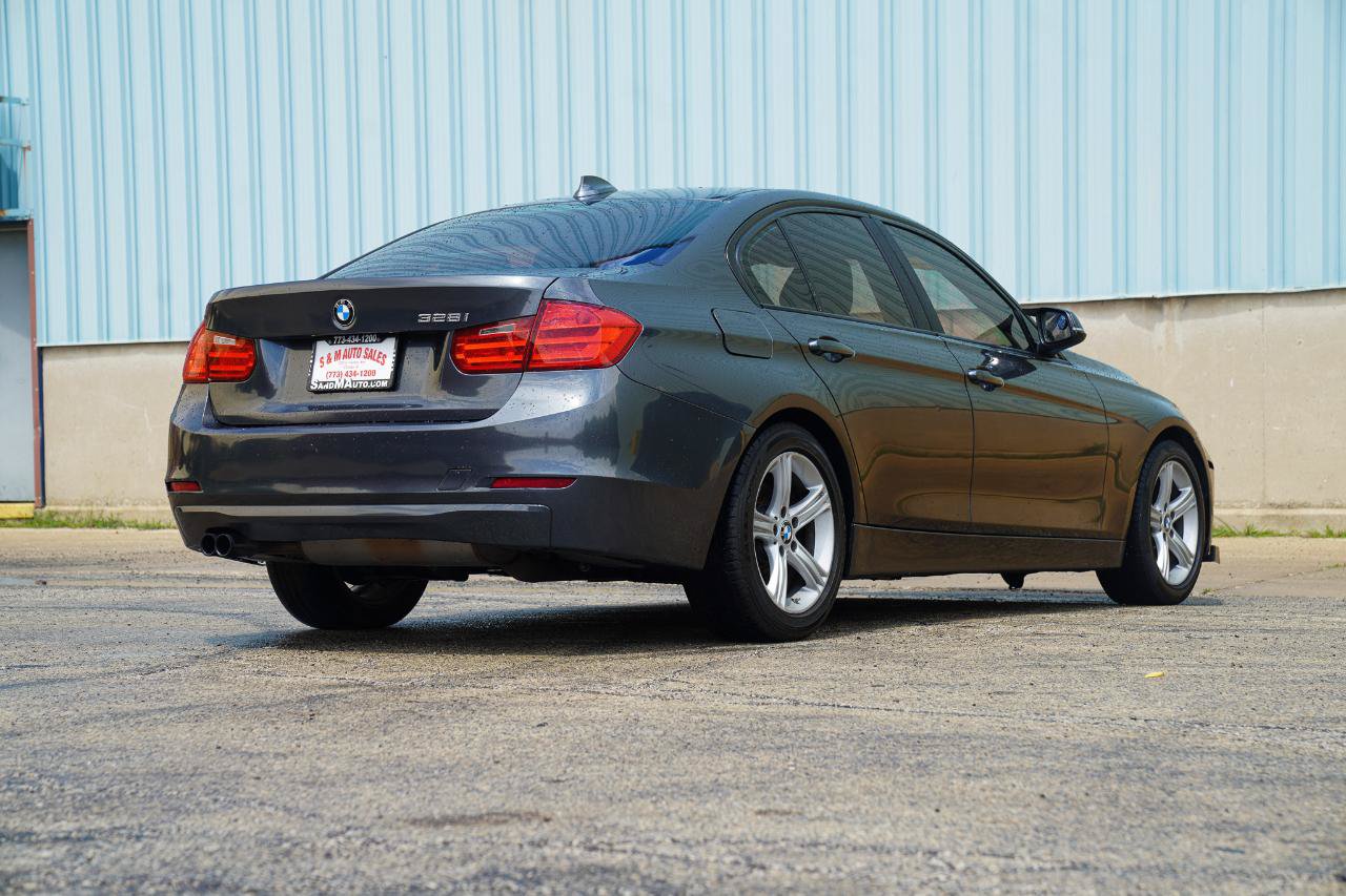 Used 2013 BMW 328i Sedan RWD image 13