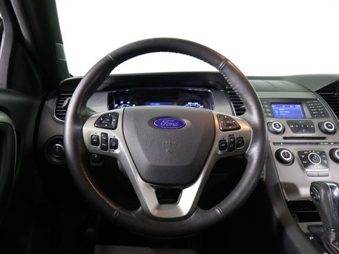 Used 2015 Ford Taurus SEL image 28
