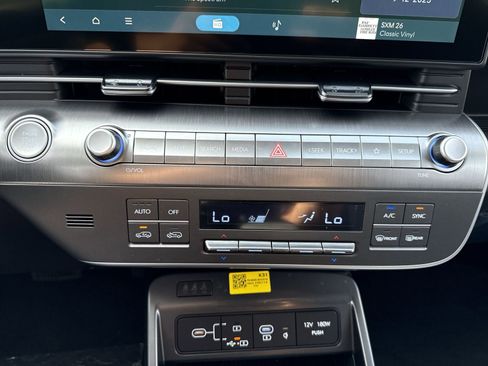 Used 2026 Hyundai Kona SEL Premium AWD/4WD image 19