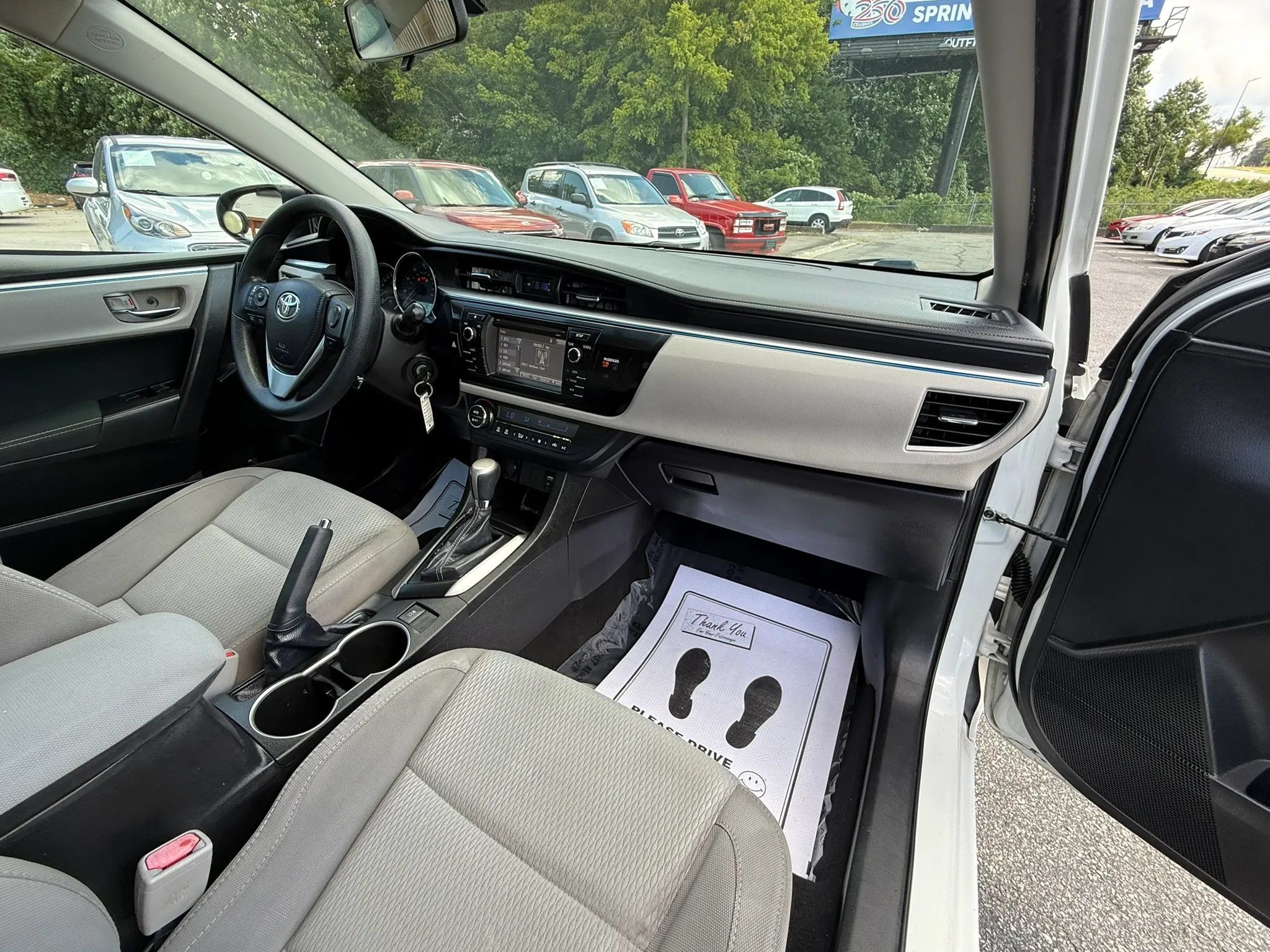 Used 2016 Toyota Corolla LE FWD image 11