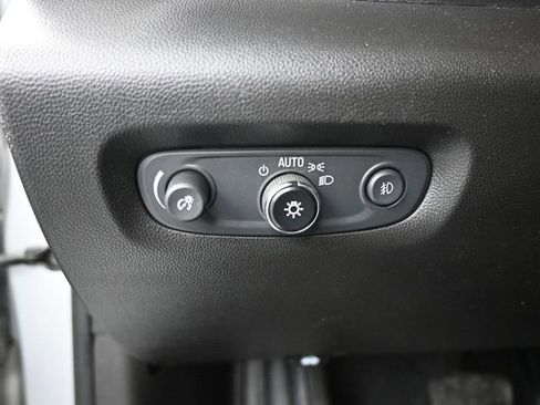 Used 2021 Chevrolet Traverse LT w/ LPO, Floor Liner Package image 20