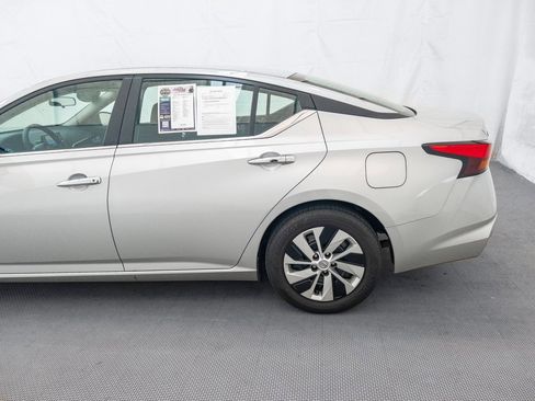 Used 2024 Nissan Altima 2.5 S image 10