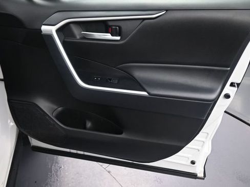 Used 2024 Toyota RAV4 XLE FWD image 13
