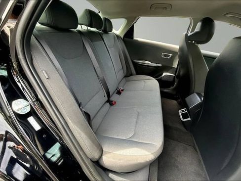Certified 2025 Kia K4 FWD image 23