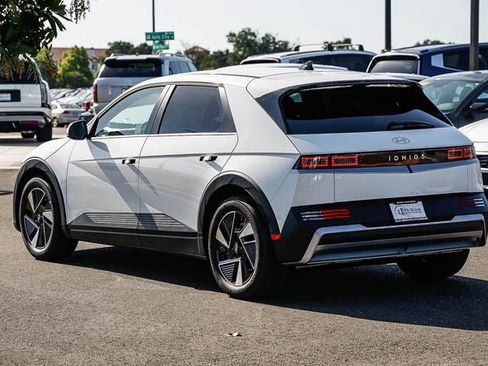 New 2026 Hyundai Ioniq 5 SEL RWD image 2