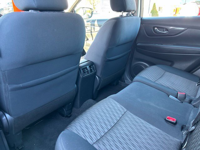 Used 2018 Nissan Rogue S AWD/4WD image 12