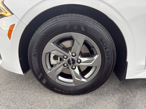 Used 2023 Kia K5 LXS image 14