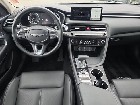 Used 2025 Genesis G70 2.5T RWD image 7