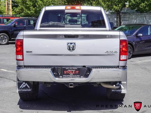 Used 2020 RAM 1500 Classic SLT AWD/4WD image 25