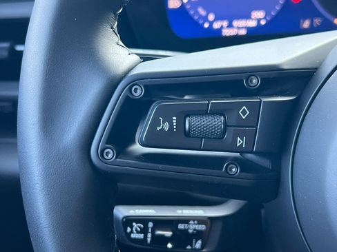 Certified 2025 Porsche Macan Electric RWD image 29