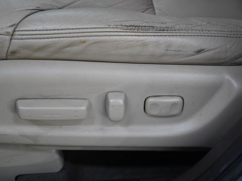 Used 2012 Honda CR-V EX-L image 23