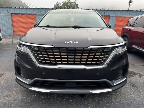Used 2022 Kia Carnival SX FWD image 2