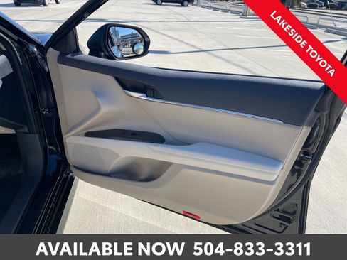 Used 2023 Toyota Camry LE image 18