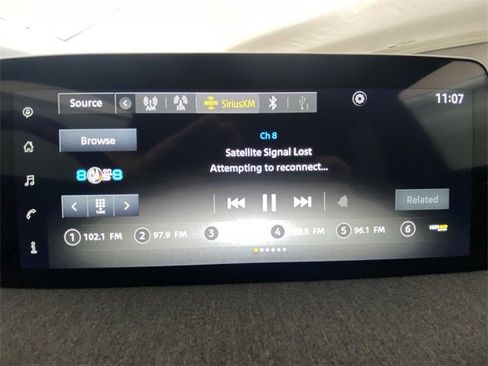 Used 2025 Nissan Kicks SV image 16