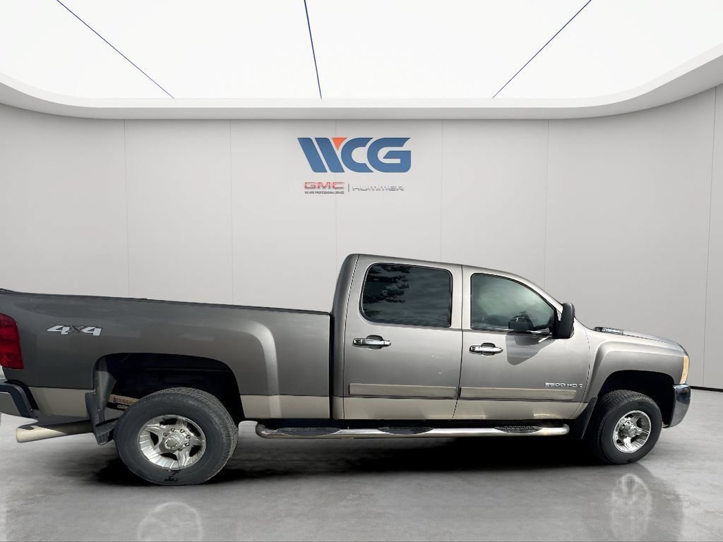 Used 2008 Chevrolet Silverado 2500 LTZ w/ Safety Package AWD/4WD image 2
