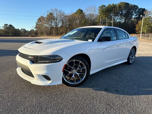 Used 2023 Dodge Charger GT image 2