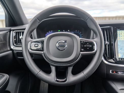 Used 2024 Volvo S60 B5 Plus w/ Climate Package image 27