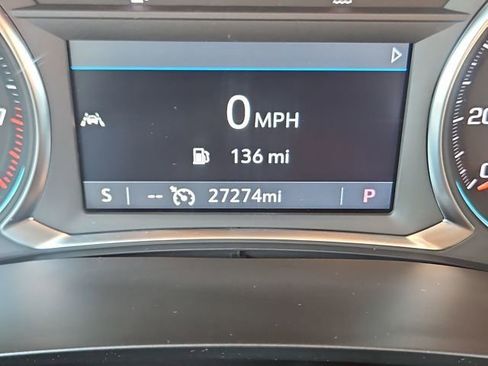 Used 2023 Chevrolet Traverse LT image 17