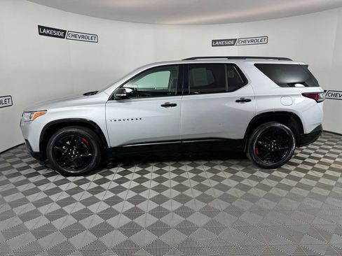 Used 2021 Chevrolet Traverse Premier w/ Redline Edition image 6