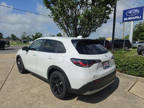 Used 2024 Honda HR-V Sport image 3