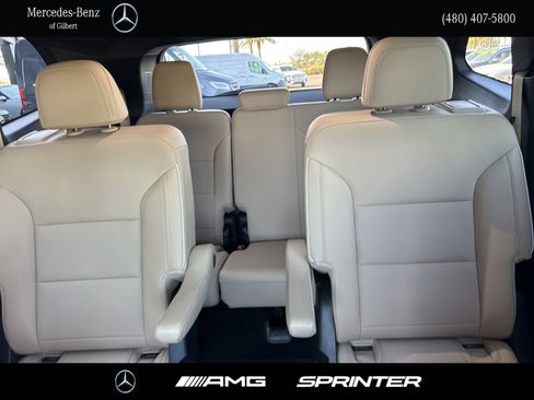 Used 2025 Buick Enclave Preferred FWD image 19