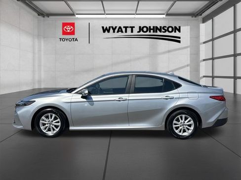 Used 2025 Toyota Camry LE FWD image 2