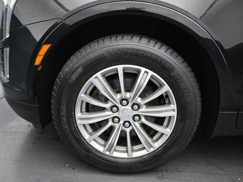 Used 2018 Cadillac XT5 Luxury image 54