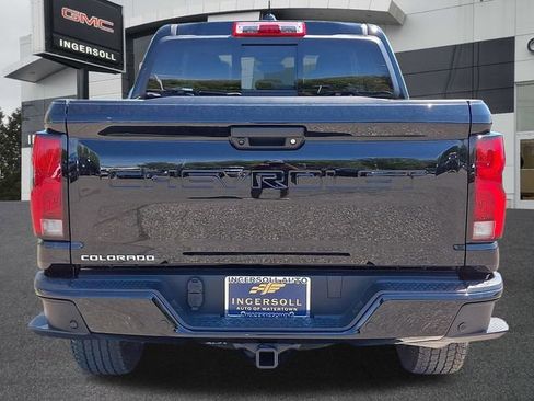 Used 2025 Chevrolet Colorado Z71 w/ Technology Package AWD/4WD image 23