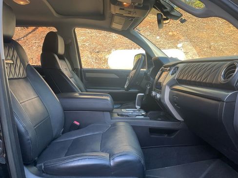 Used 2018 Toyota Tundra Platinum image 12