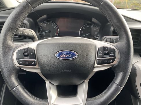 Used 2023 Ford Explorer XLT w/ Class IV Trailer Tow Package image 14