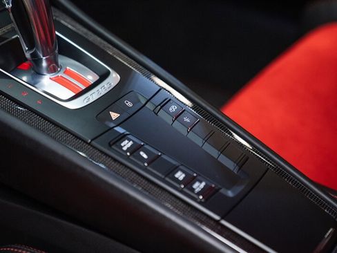 Used 2018 Porsche 911 GT2 RS RWD image 15