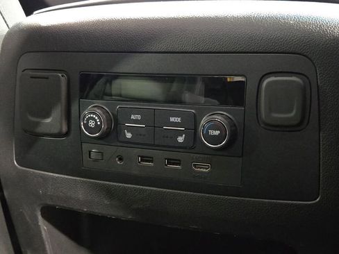 Used 2018 GMC Yukon SLT w/ Premium Edition image 14