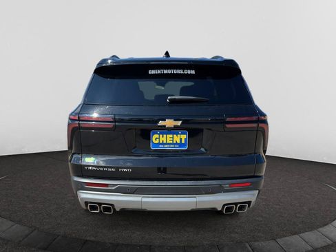 Used 2026 Chevrolet Traverse LT AWD/4WD image 7