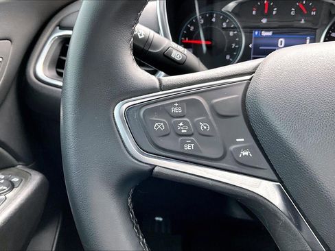 Used 2024 Chevrolet Equinox LT w/ LPO, Floor Liner Package image 19