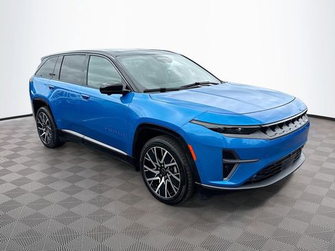 Used 2025 Jeep Wagoneer S Limited image 4