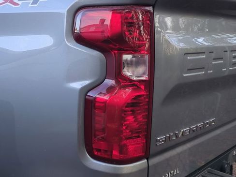 Used 2024 Chevrolet Silverado 1500 Custom image 8