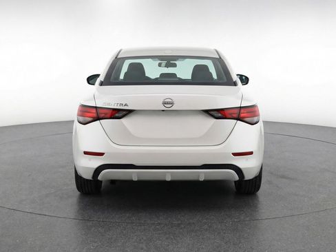 Used 2025 Nissan Sentra SV FWD image 7