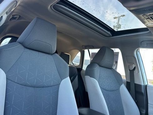 Certified 2022 Toyota RAV4 XLE image 22