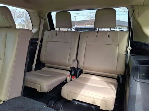 Used 2013 Toyota 4Runner Limited image 11