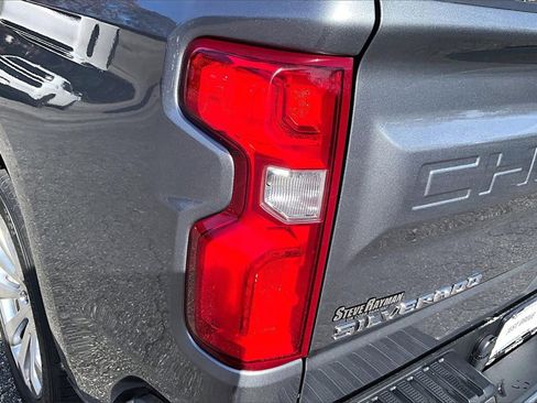 Used 2019 Chevrolet Silverado 1500 High Country image 21