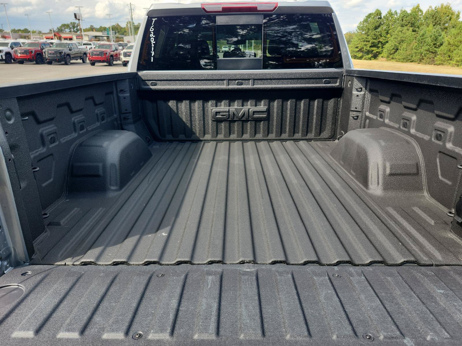Certified 2026 GMC Sierra 1500 SLT w/ SLT Premium Plus Package AWD/4WD image 15