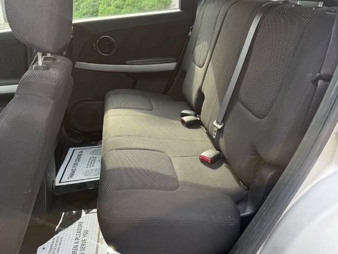 Used 2008 Pontiac Torrent 2WD image 12
