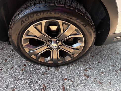 Used 2018 Ford Explorer Sport w/ Equipment Group 401A image 5