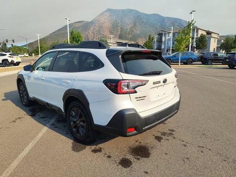Used 2023 Subaru Outback Onyx Edition AWD/4WD image 5