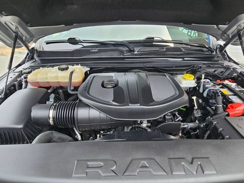 Used 2025 RAM 1500 Tradesman AWD/4WD image 31