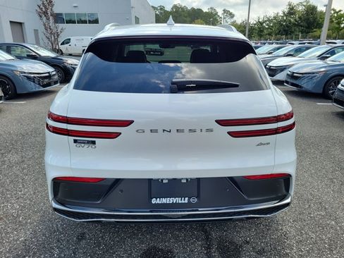 Used 2026 Genesis GV70 2.5T Advanced AWD/4WD image 8