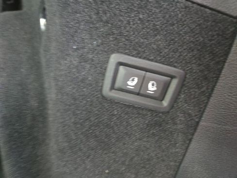 Used 2022 Jeep Grand Cherokee L Overland image 12